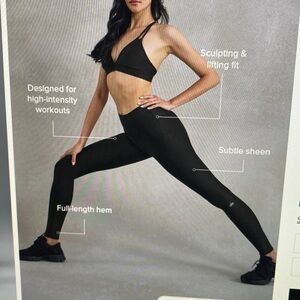 NWT Alo High waist full length Airlift leggings small
